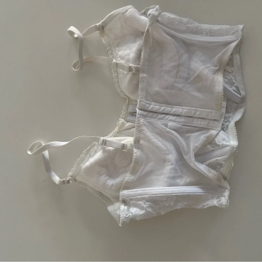 Bustier - Picture 2 of 3